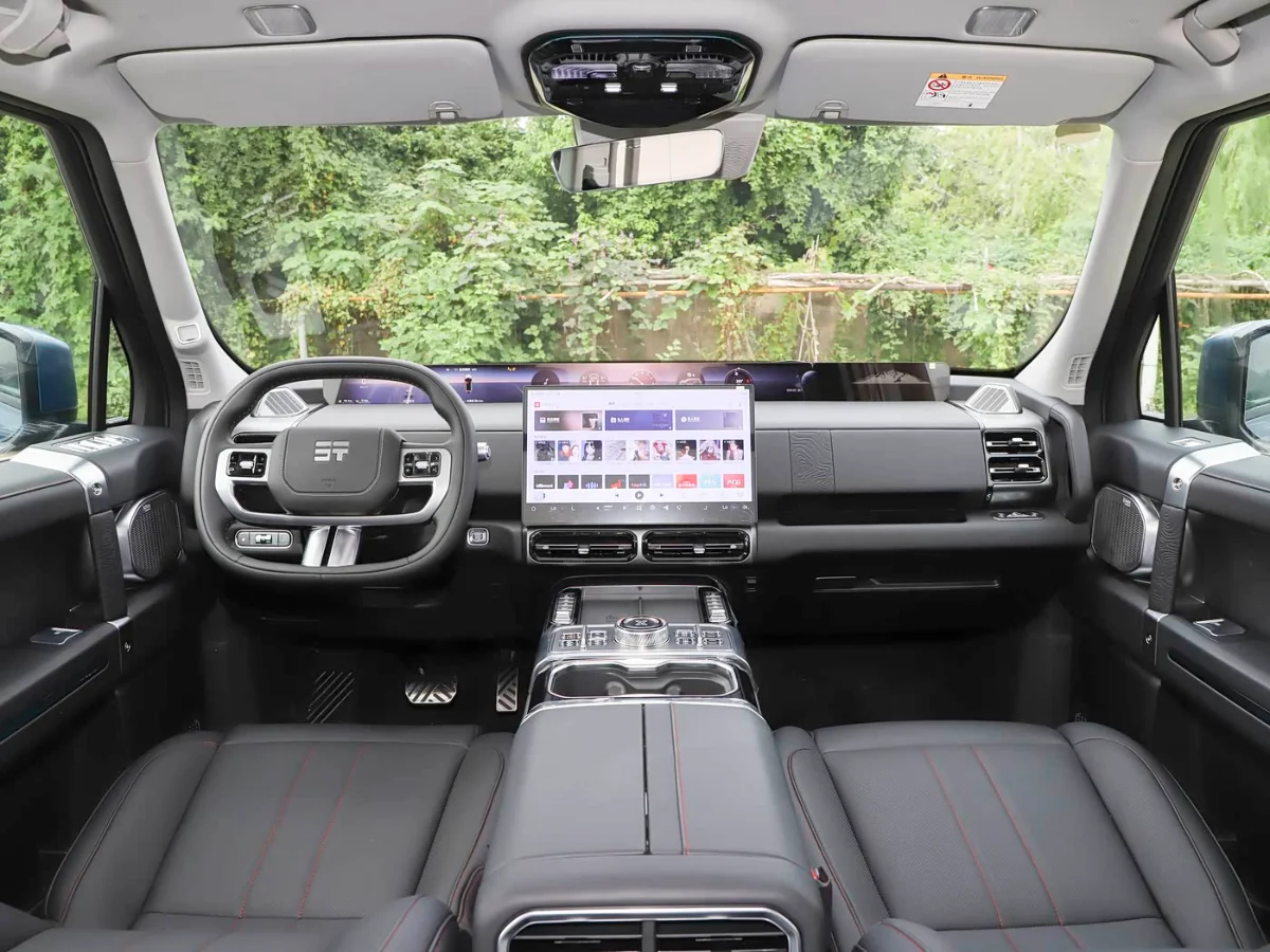Jetour G700 interior, grey trim